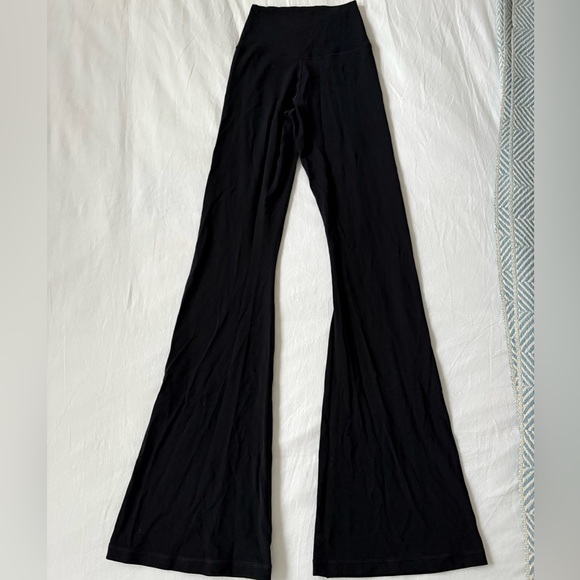 NWOT Aerie Crossover Black Flare Leggings - Picture 6 of 8